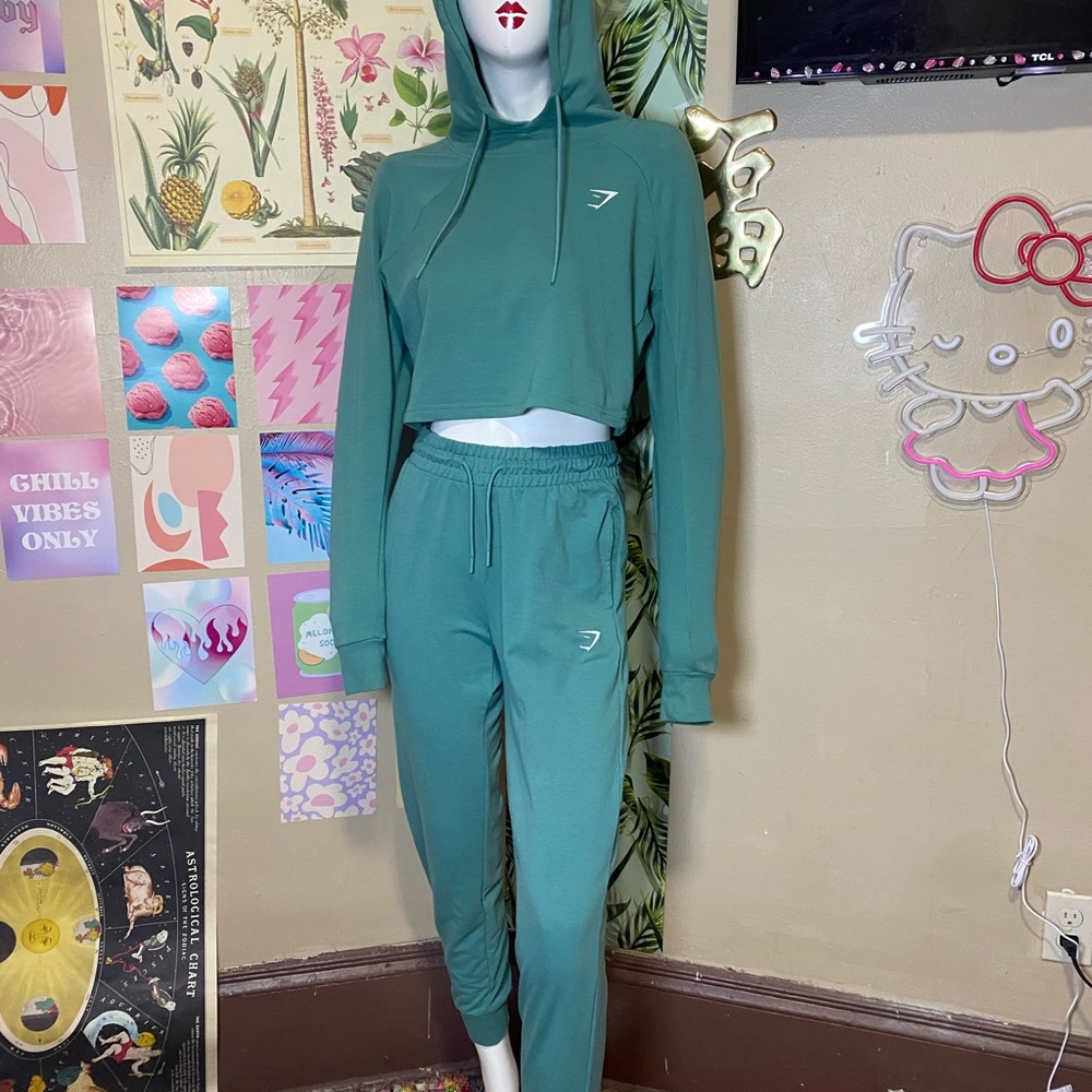 Gymshark Green Track Pants and Cropped Jumper Set
